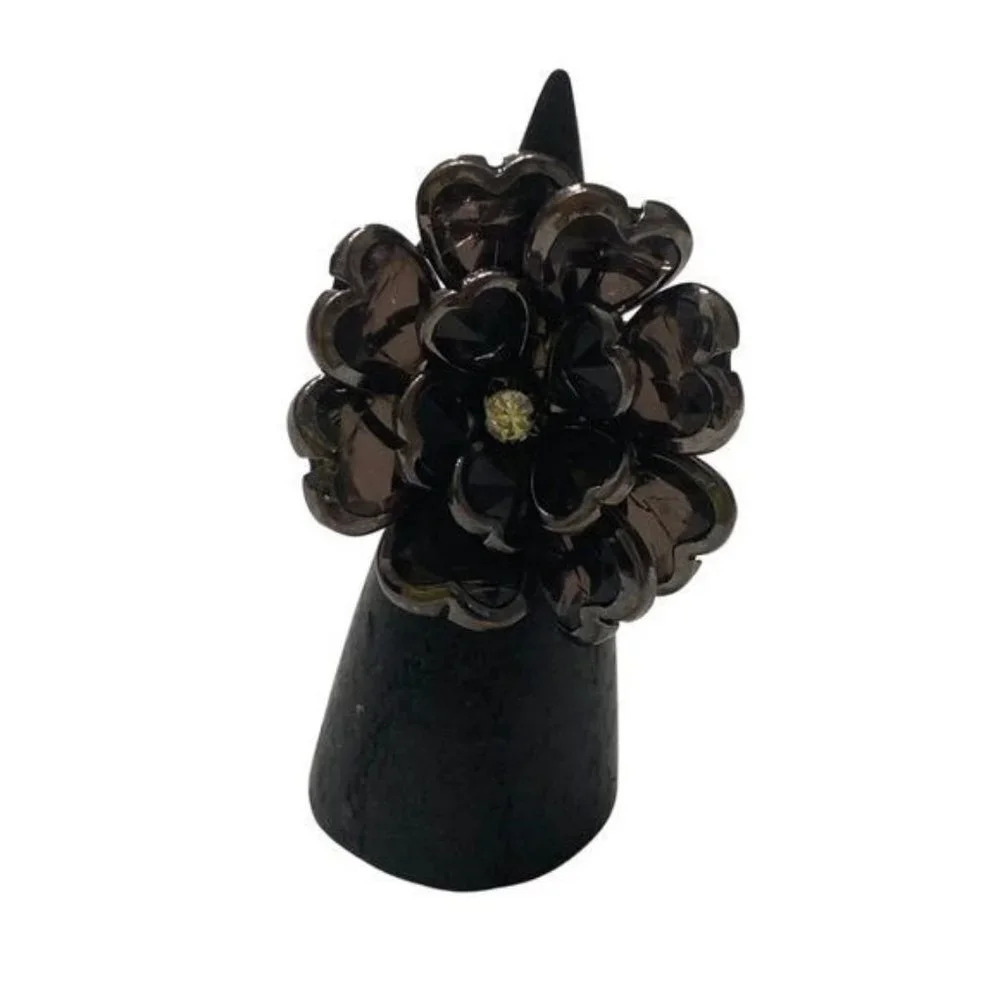 Resin Flower Stretchable Ring - Picture 2 of 3